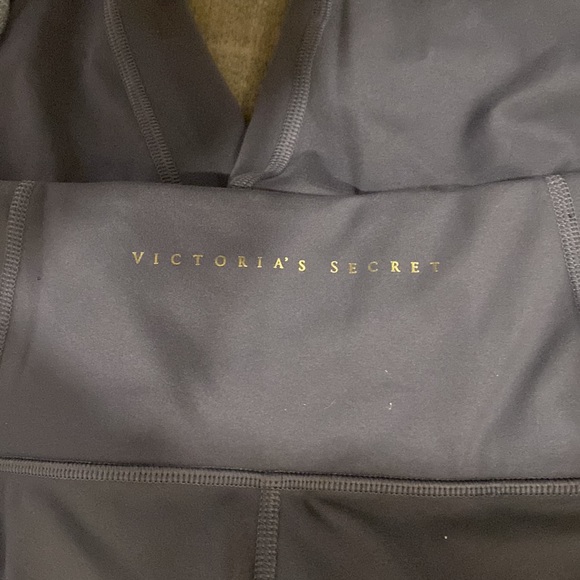 Victoria’s Secret’s Purple/Grey Leggings - Picture 4 of 4